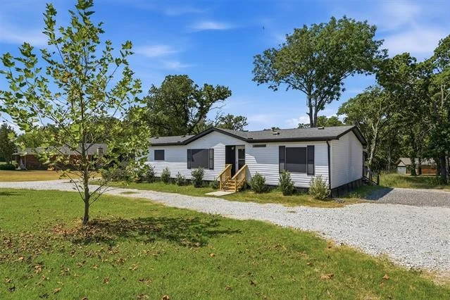 Photo of 305 Ridgecrest Road