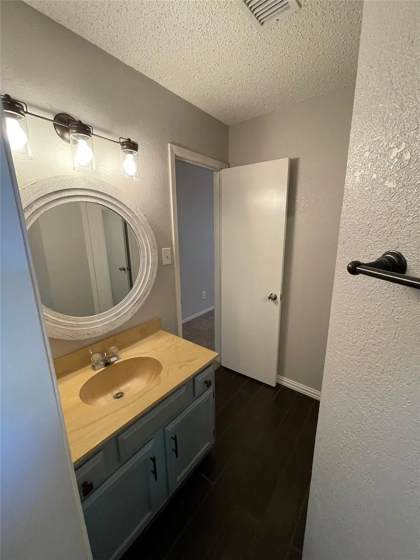 Photo of 1525 Seamans Way