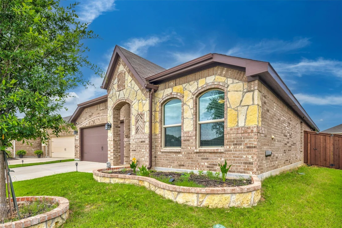 Photo of 3205 Buckskin Trail