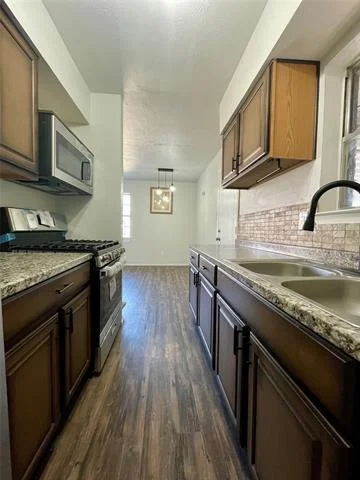 Photo of 3543 Terrell Street