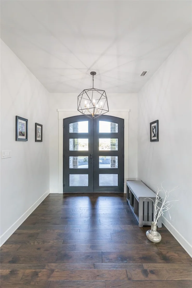 Photo of 8250 Drovers Lane