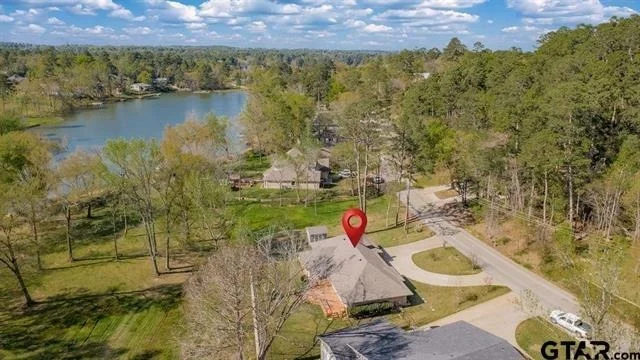 Photo of 206 Hideaway Lane Central