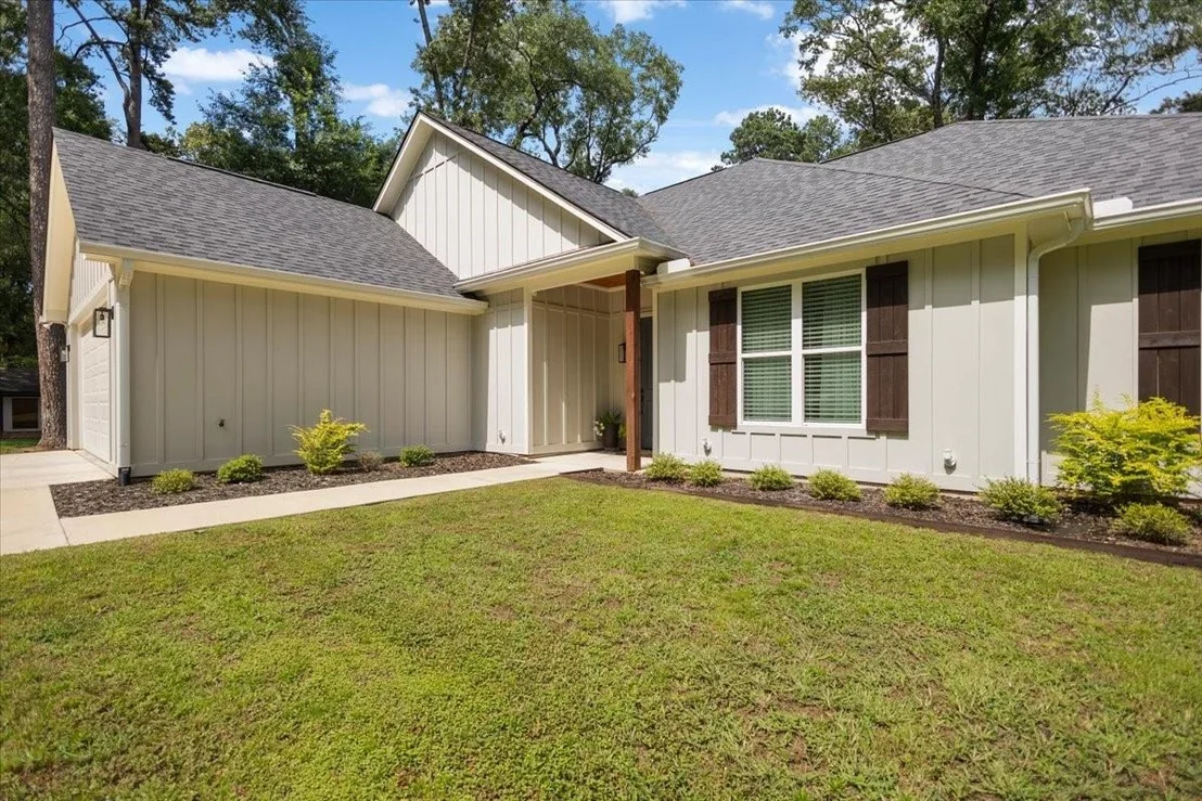 Photo of 1627 Orchard Lane