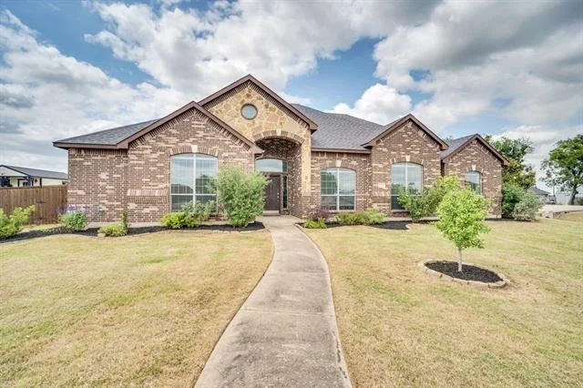 Photo of 100 Windsor Circle