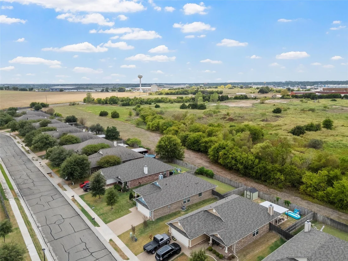 Photo of 905 Heston Circle