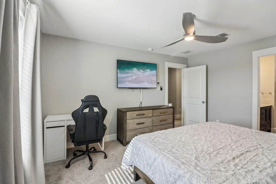 Photo of 6165 River Pointe Drive