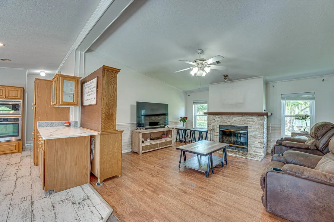 Photo of 2202 County Road 947