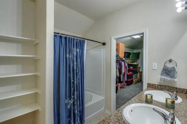 Photo of 616 Cameron Way