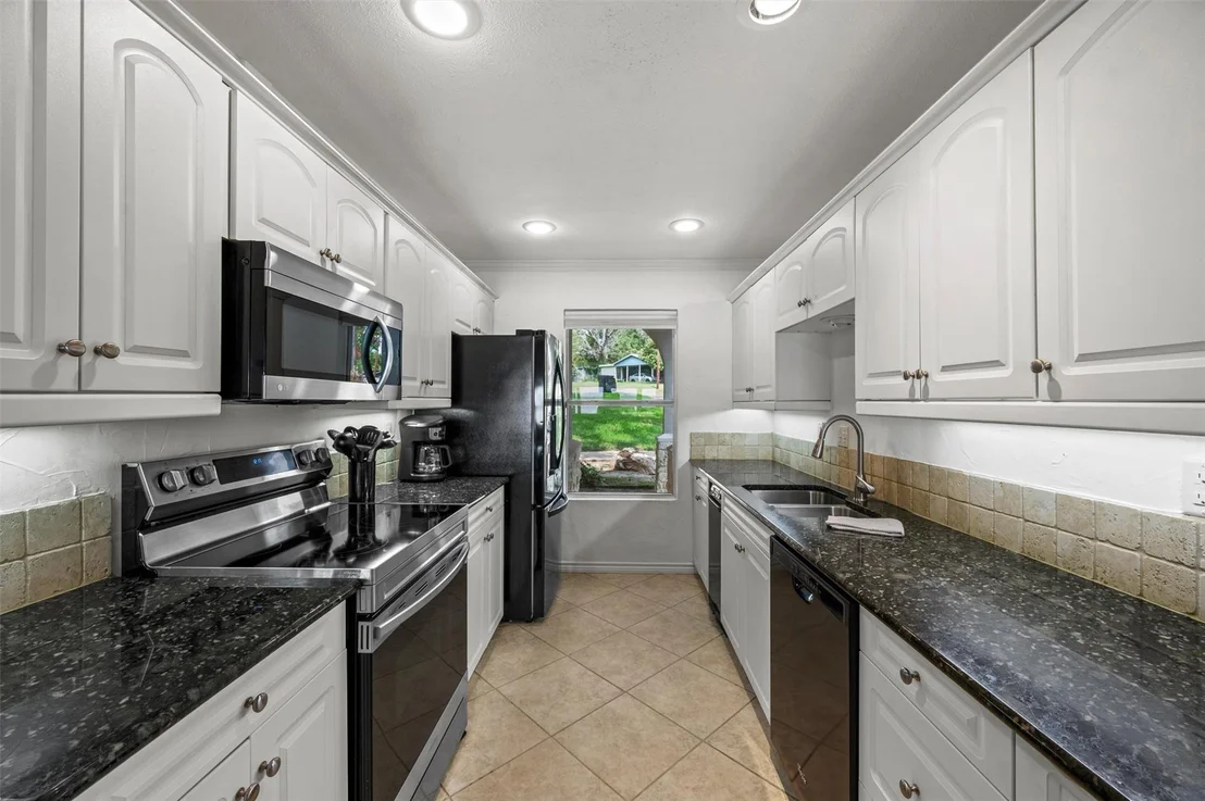 Photo of 211 Lake Front Drive