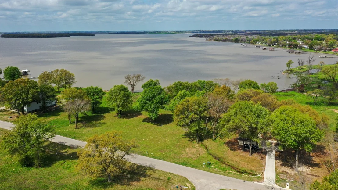 Photo of 1520 Shoreline Drive