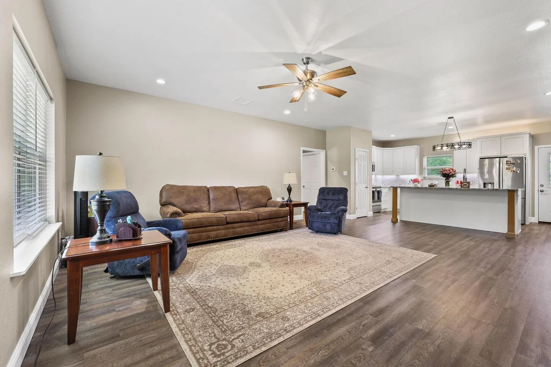 Photo of 2658 Oak Ridge Road