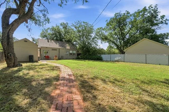 Photo of 936 Blair Street