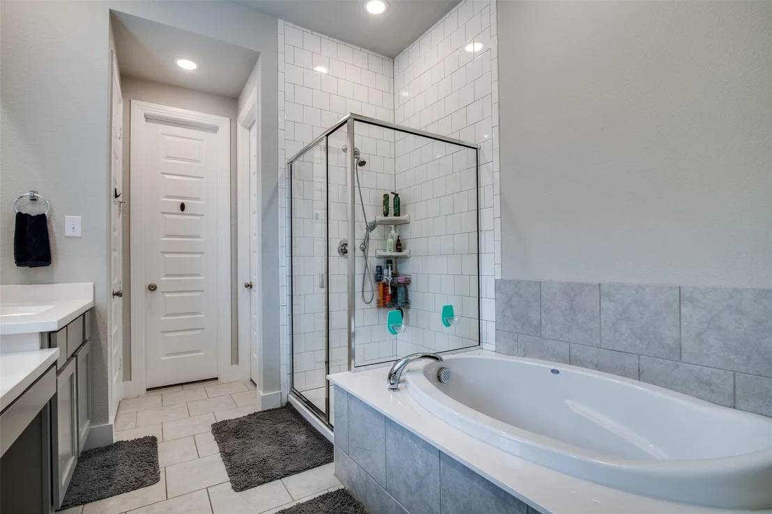 Photo of 1549 Sugarberry Drive