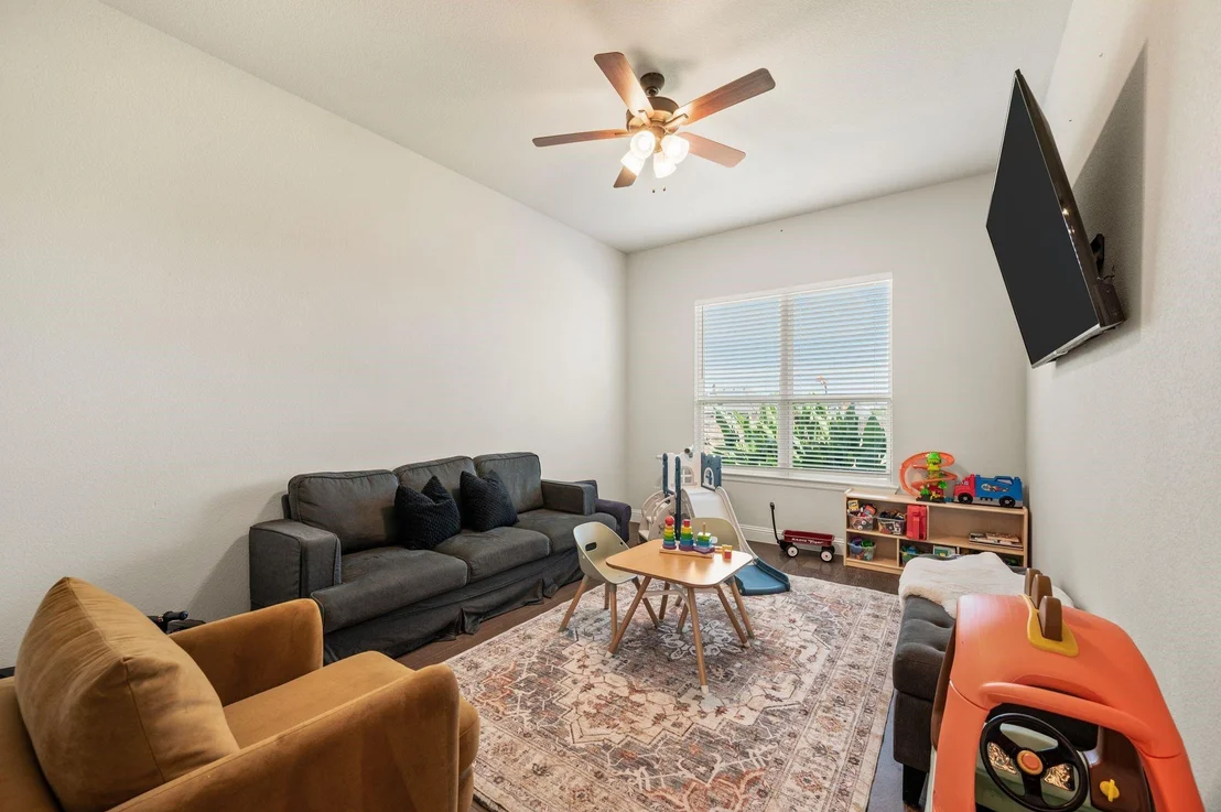 Photo of 8908 Lazy Oak Drive
