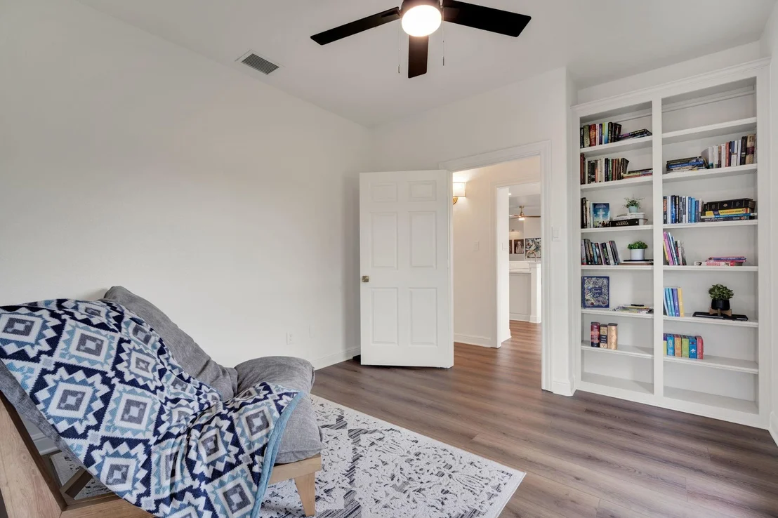 Photo of 6624 Shadow Valley Drive