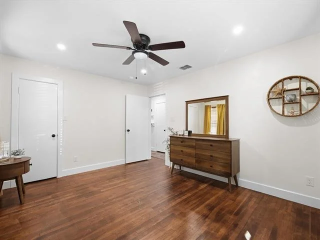 Photo of 1400 Bennett Drive