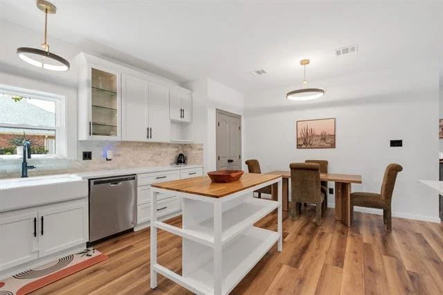 Photo of 1725 Simsbury Drive
