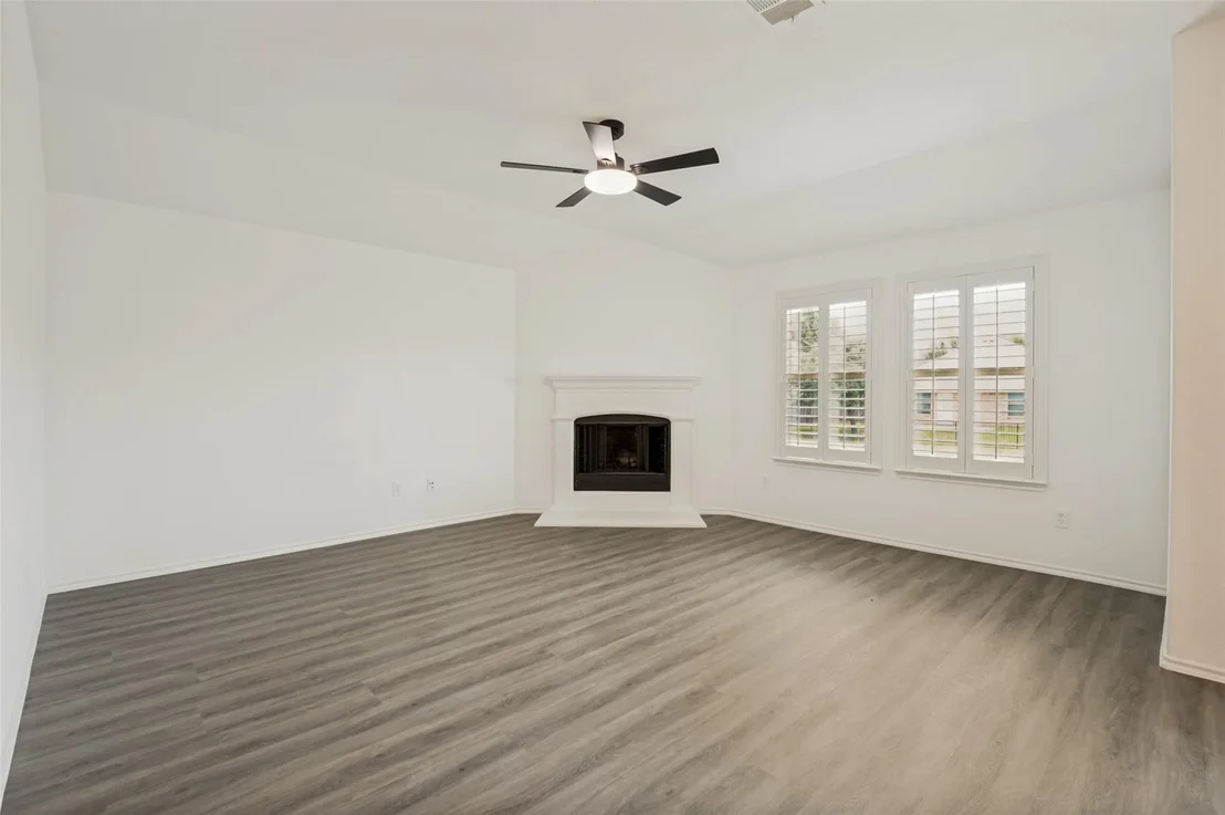 Photo of 1097 Luton Drive