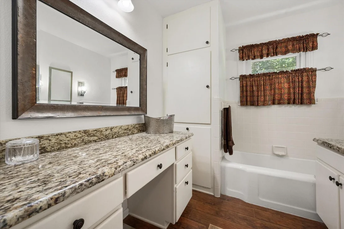 Photo of 502 Bellevue Drive