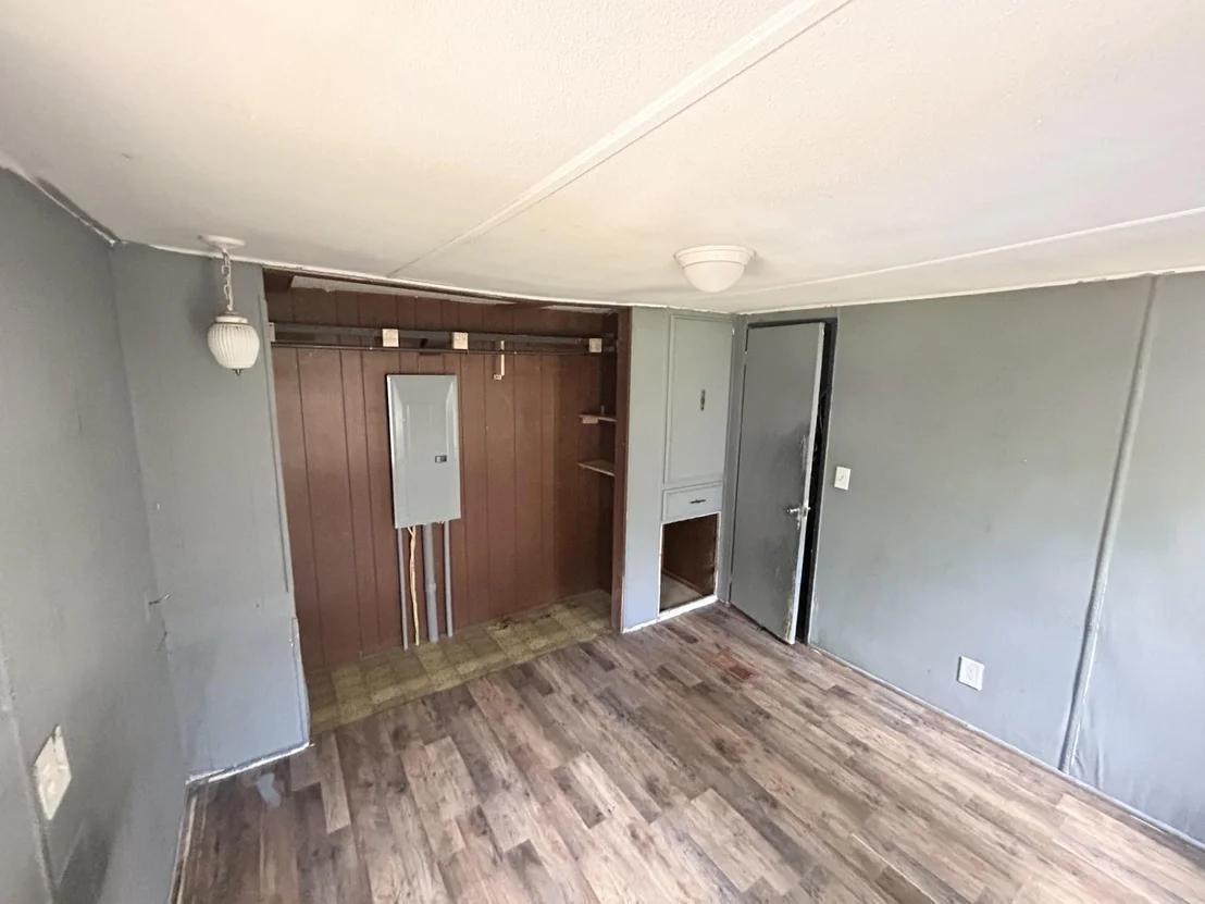 Photo of 305 Live Oak Lane