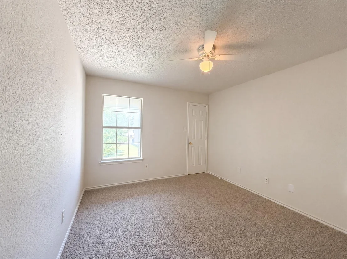 Photo of 2320 Bantry Lane