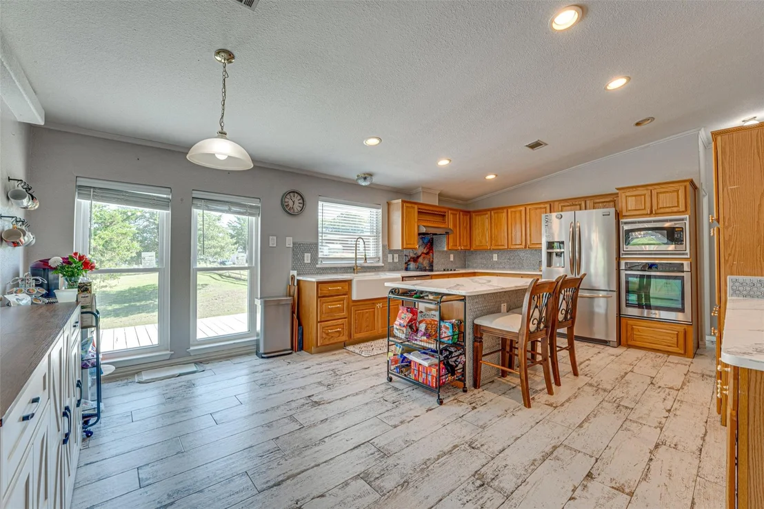 Photo of 2202 County Road 947