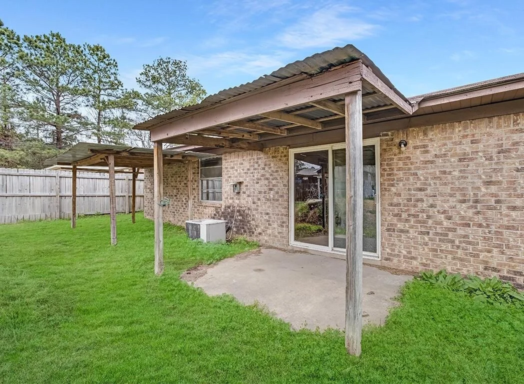 Photo of 165 Greenforest Trail