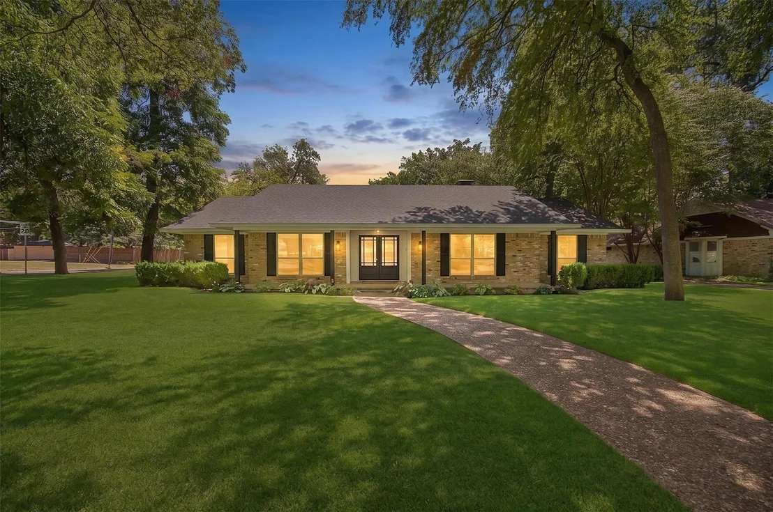 Photo of 1049 Forest Grove Drive