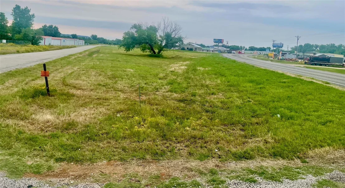 Photo of 303 N Fm 2353