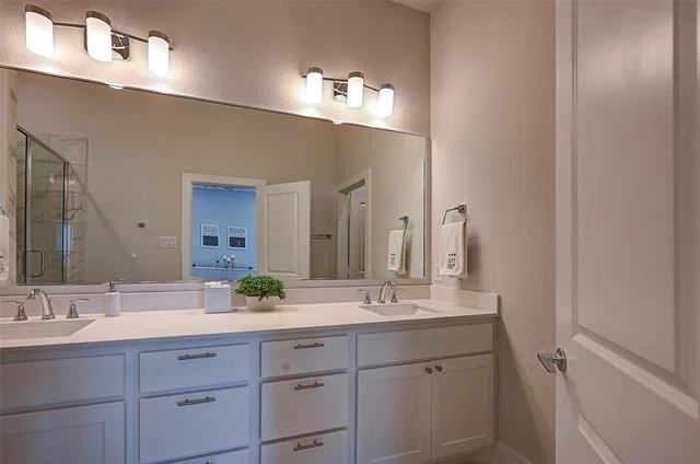 Photo of 1028 Cavour Place