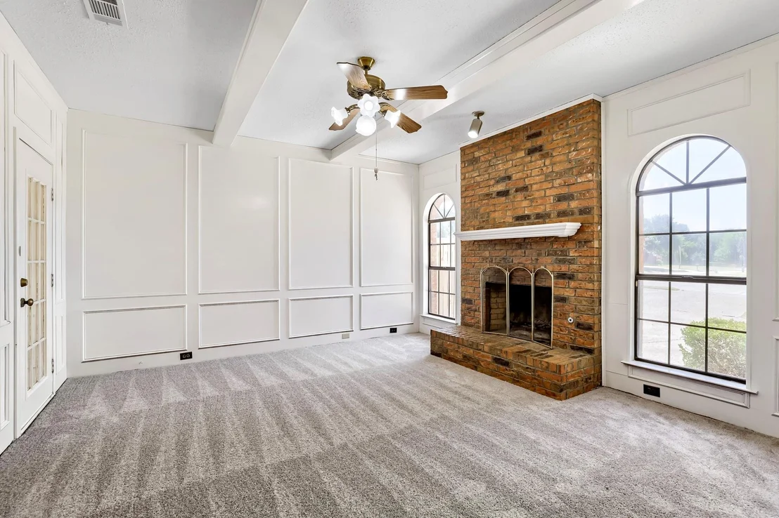 Photo of 2212 Oak Bluff Drive