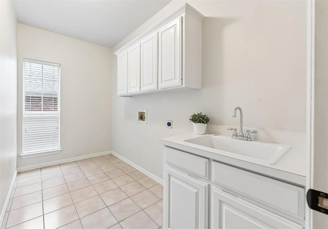 Photo of 2101 Fleming Drive
