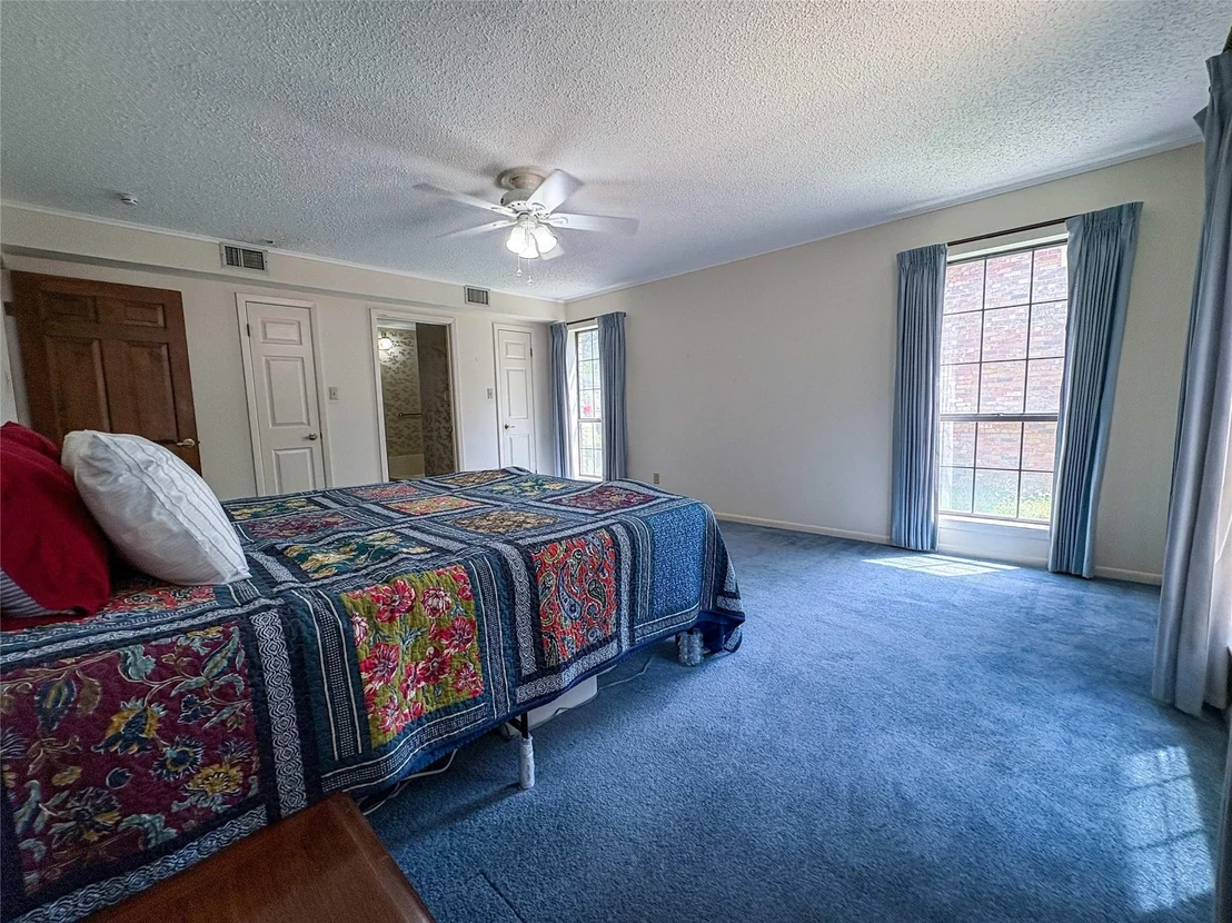 Photo of 802 Circle Drive