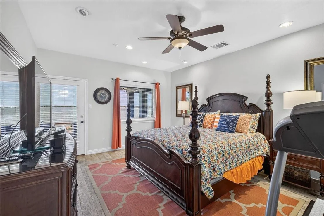 Photo of 507 Nob Hill Lane