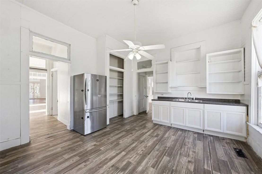 Photo of 1601 Columbus Avenue
