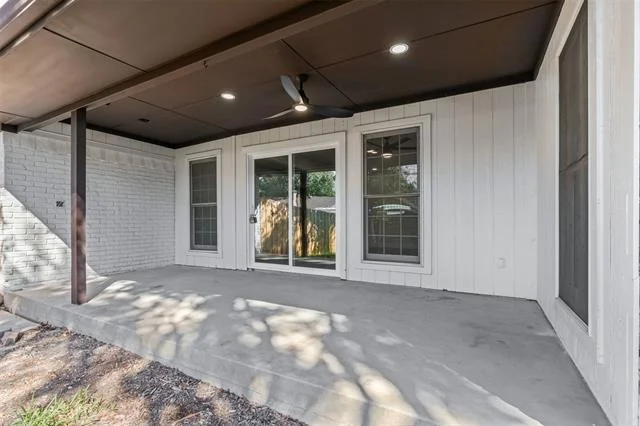 Photo of 2124 Parkhaven Drive