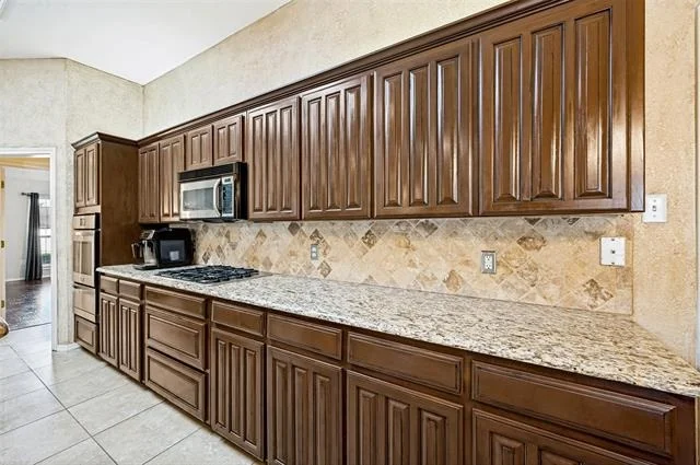 Photo of 5104 Independence Avenue