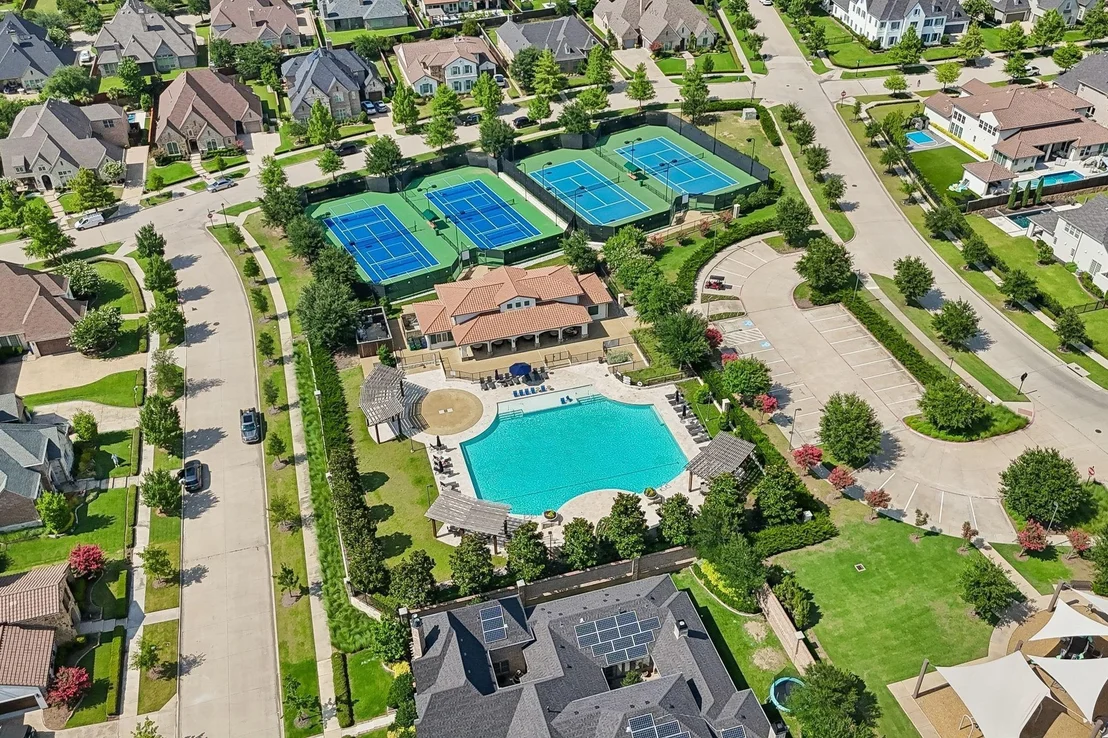 Photo of 4150 Fallbrook Drive