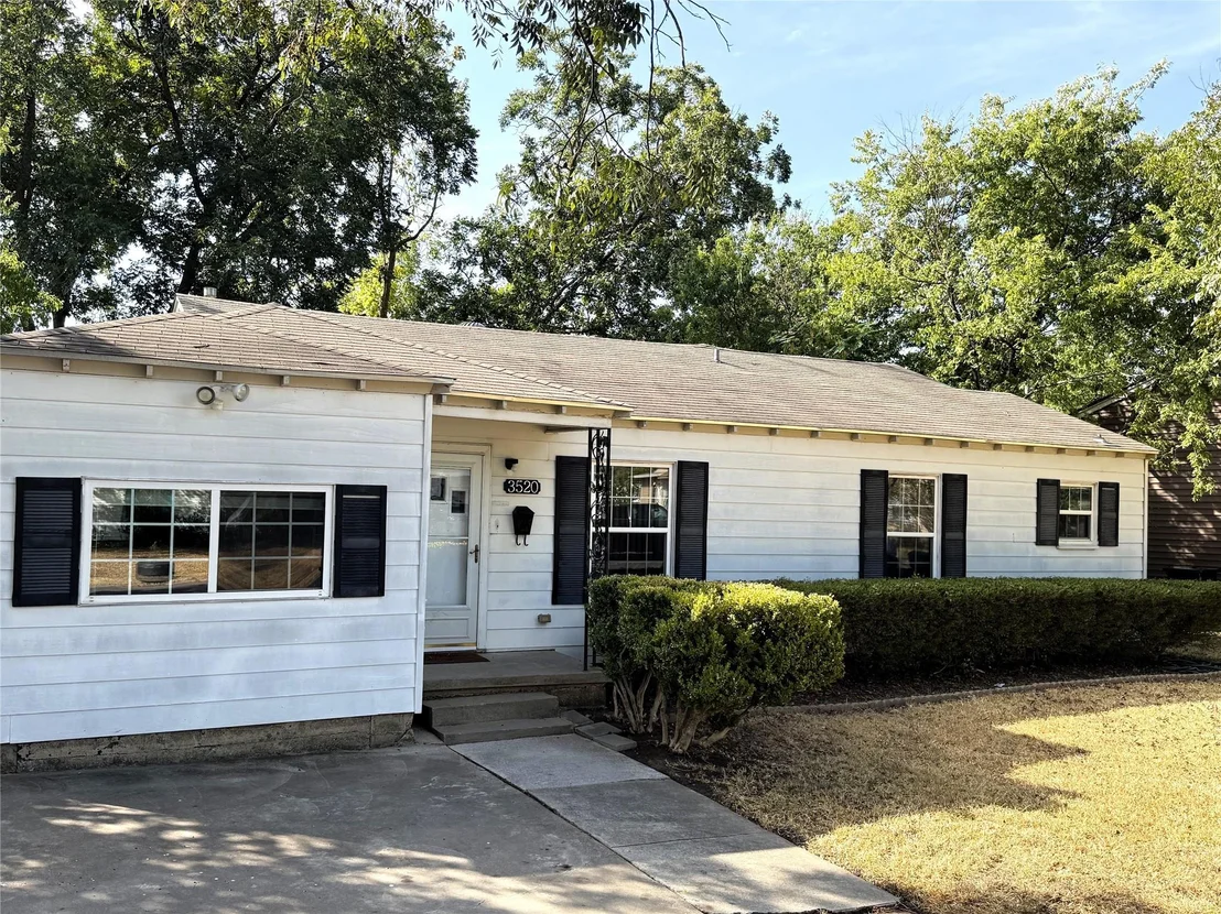Photo of 3520 Maple Avenue