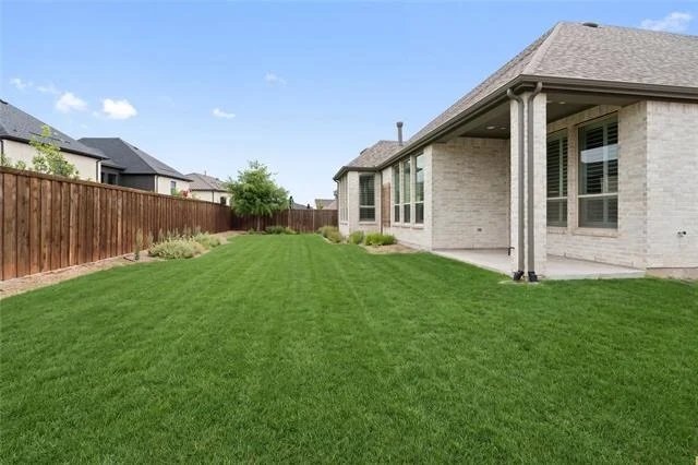 Photo of 1701 Deerwood Lane
