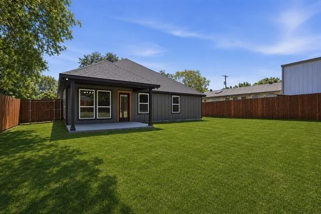 Photo of 907 Renfro Drive