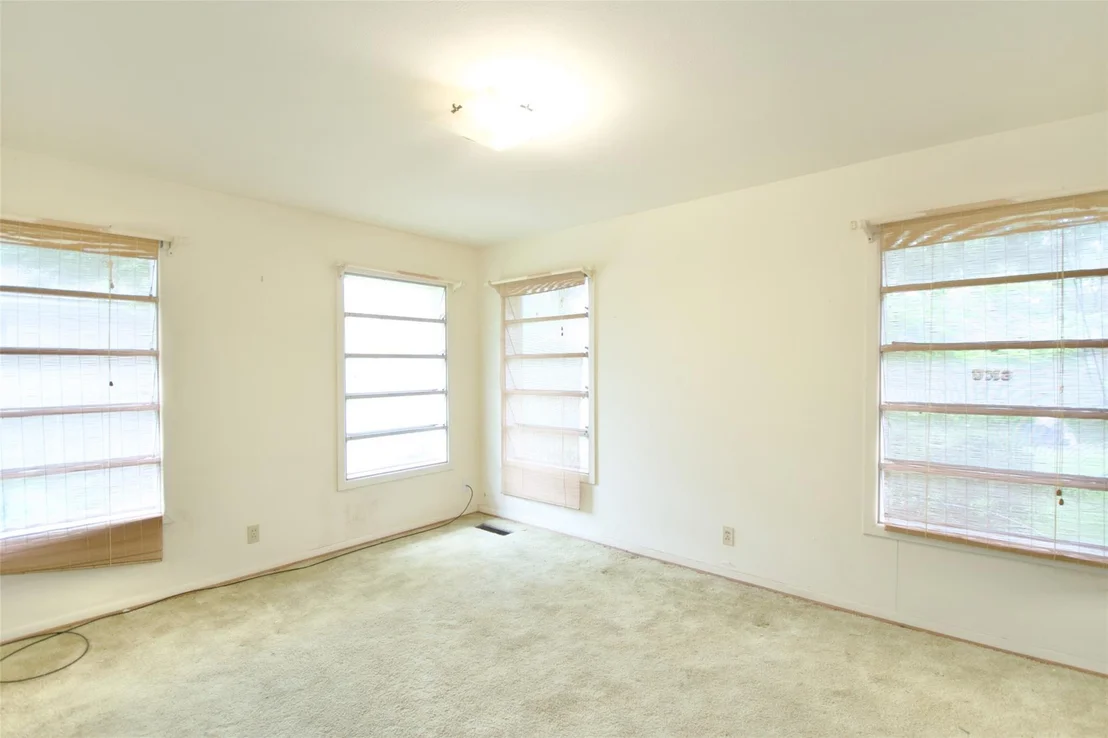 Photo of 4901 Pine Avenue