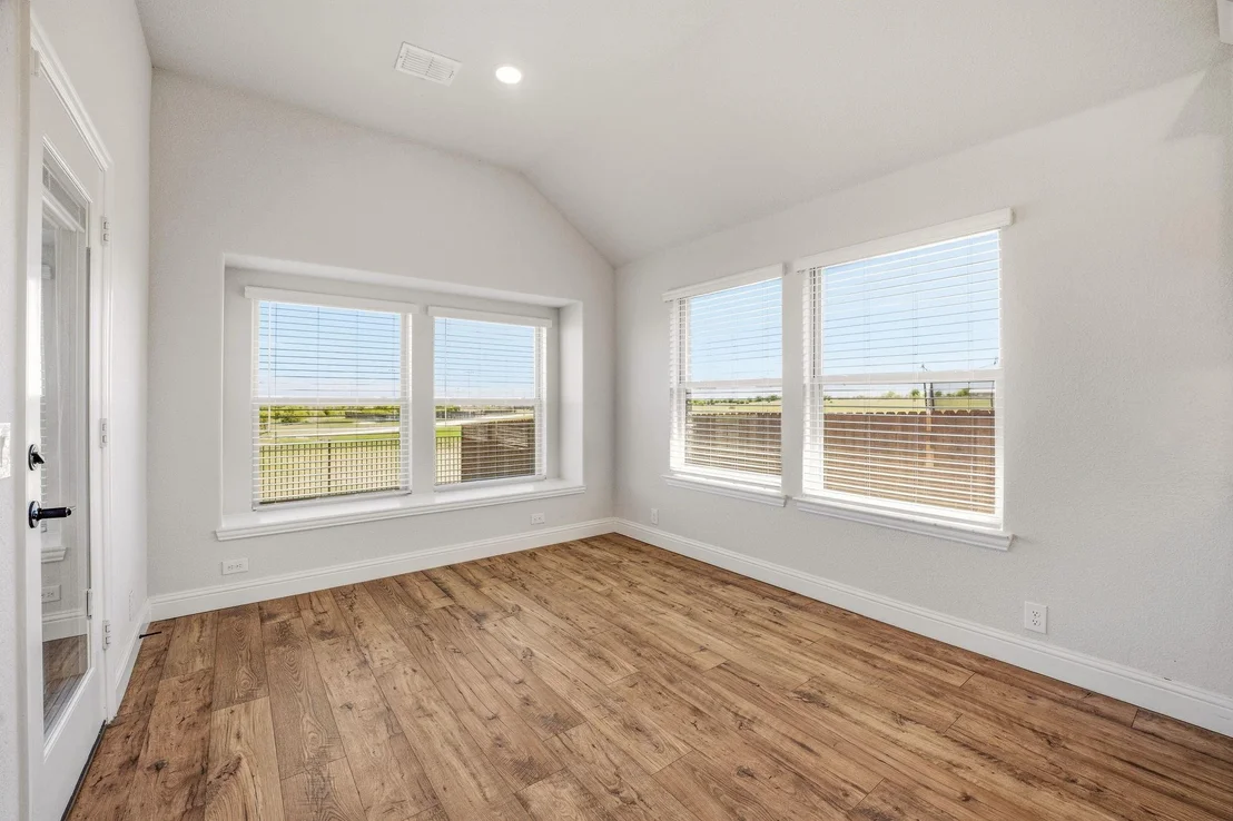 Photo of 800 Jaguar Ridge