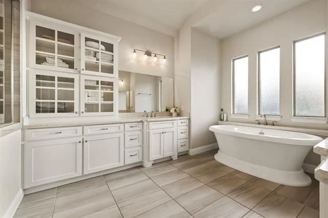 Photo of 710 Almeda Lane