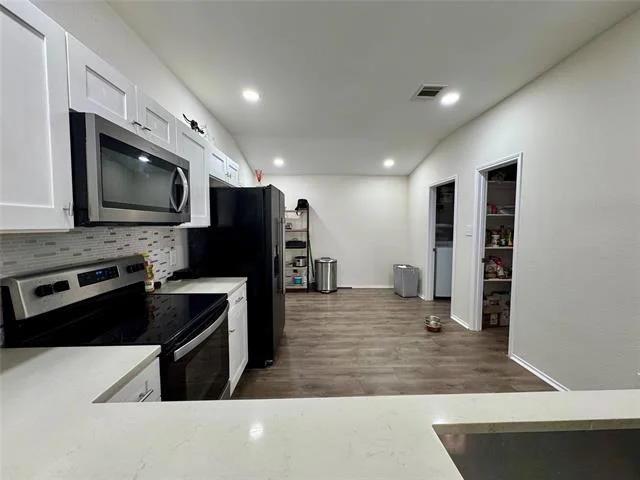 Photo of 4372 Onyx Drive