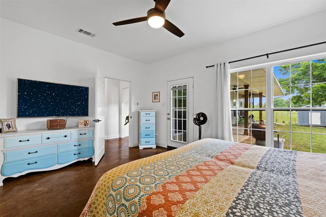 Photo of 152 Black Hawk Lane