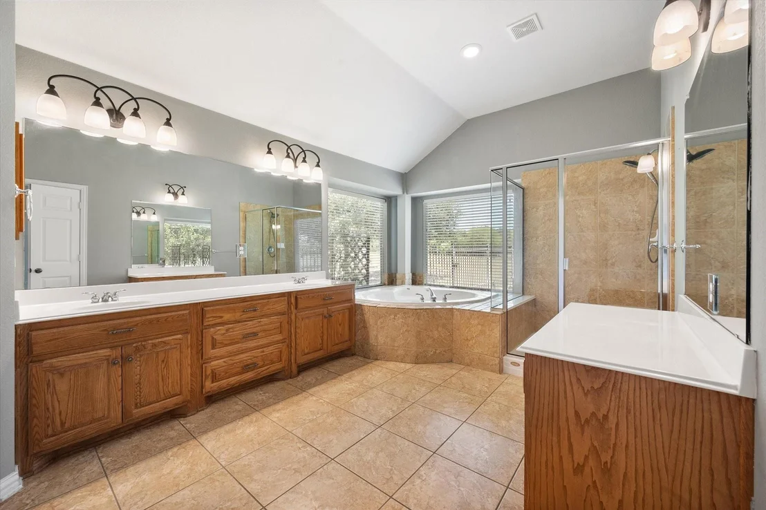 Photo of 276 Jackson Circle