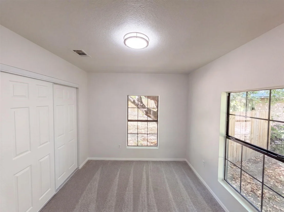 Photo of 1418 Moss Street