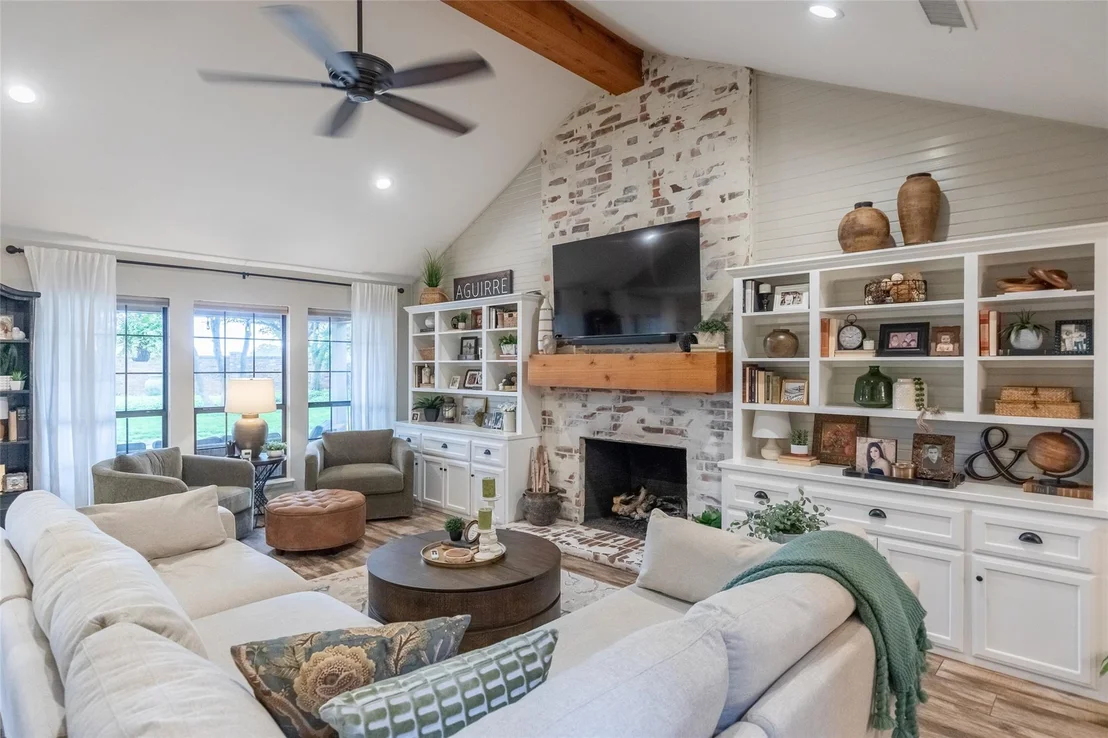 Photo of 23 Lytle Place Drive