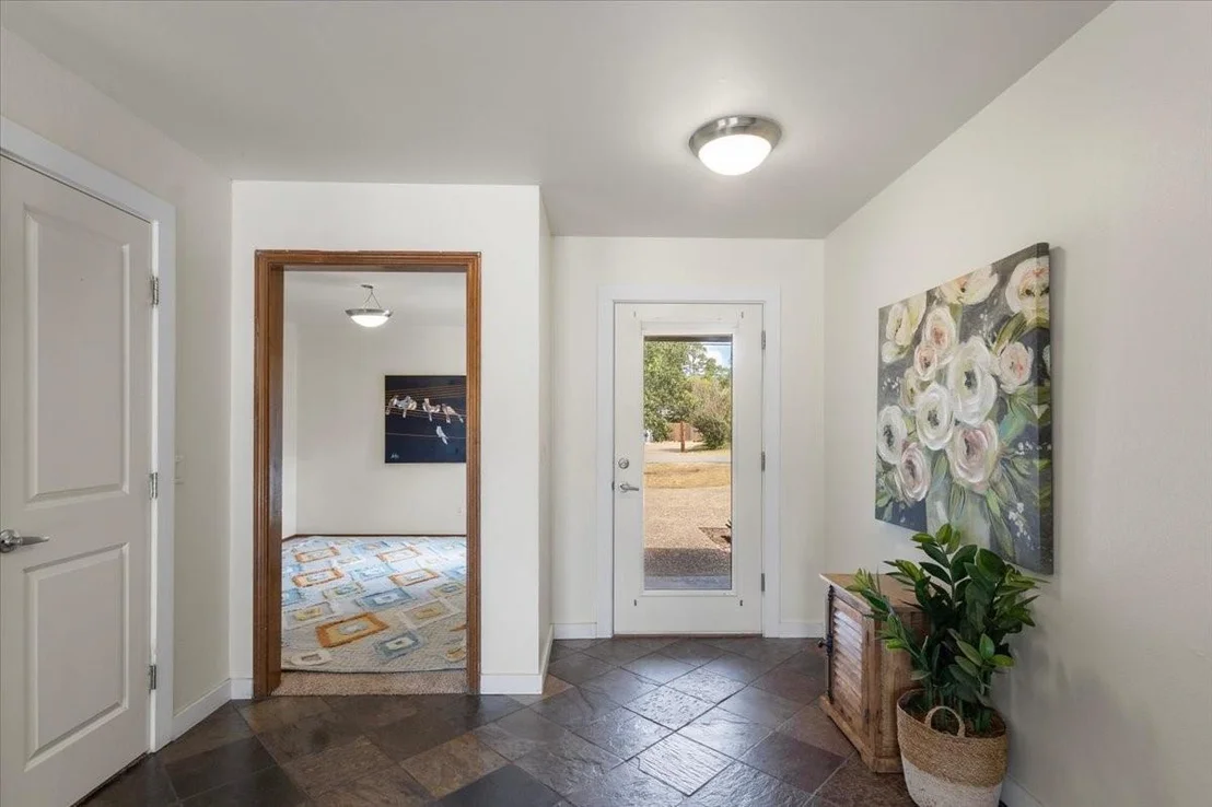 Photo of 306 Lone Star Lane